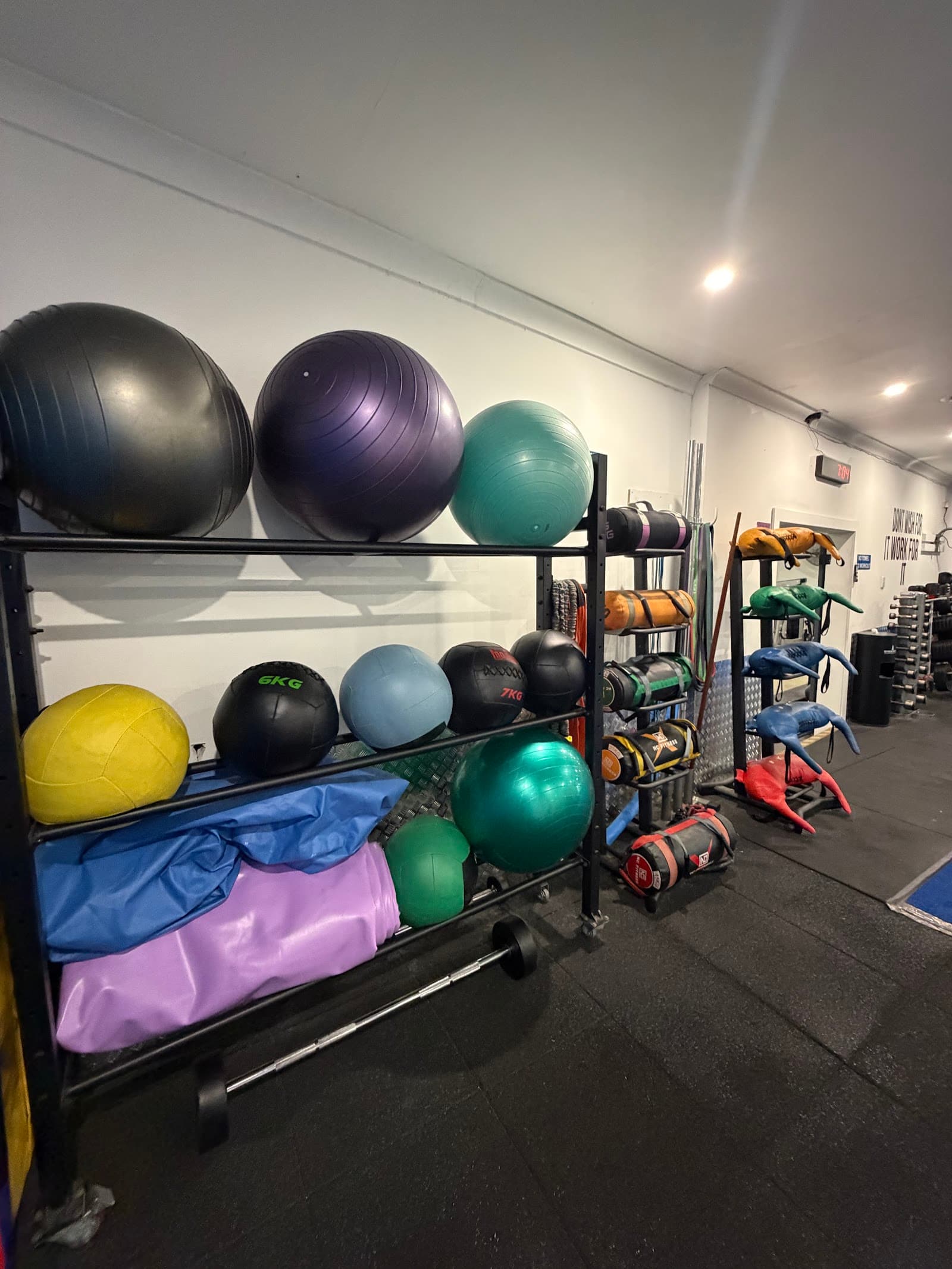 Reinvigr8 24/7 Gym — Hope Island, Gold Coast
