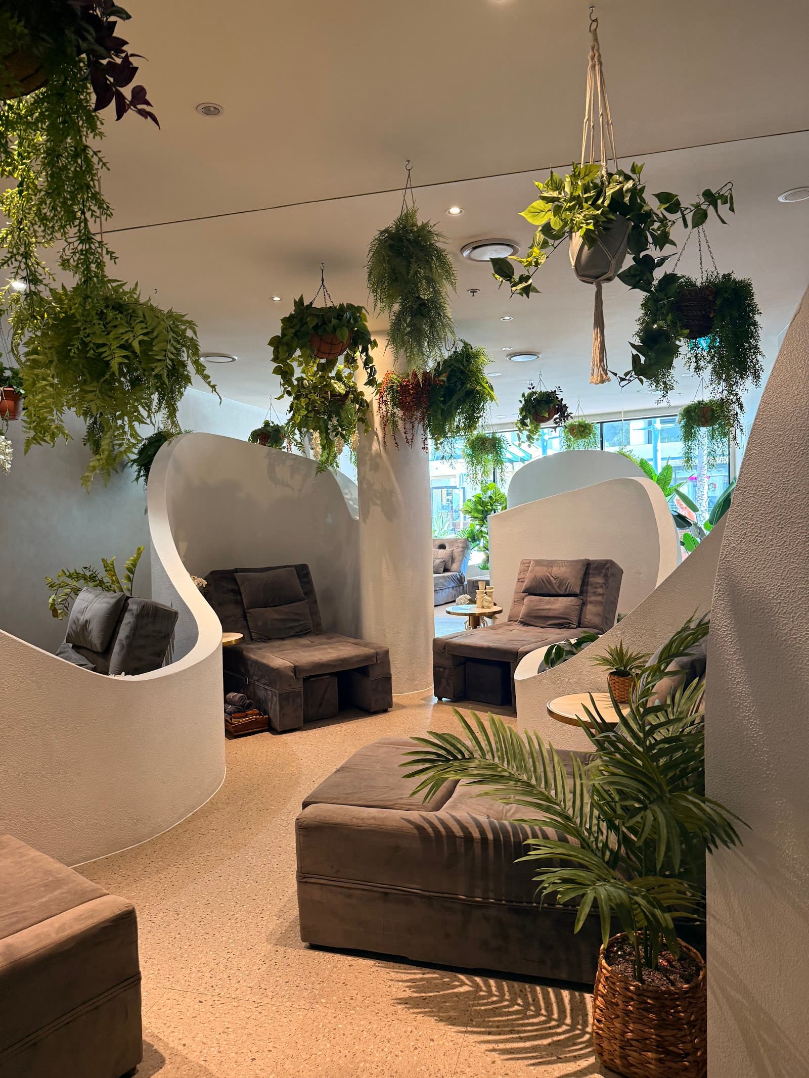 LAN SPA SURFERS PARADISE — Miami, Gold Coast