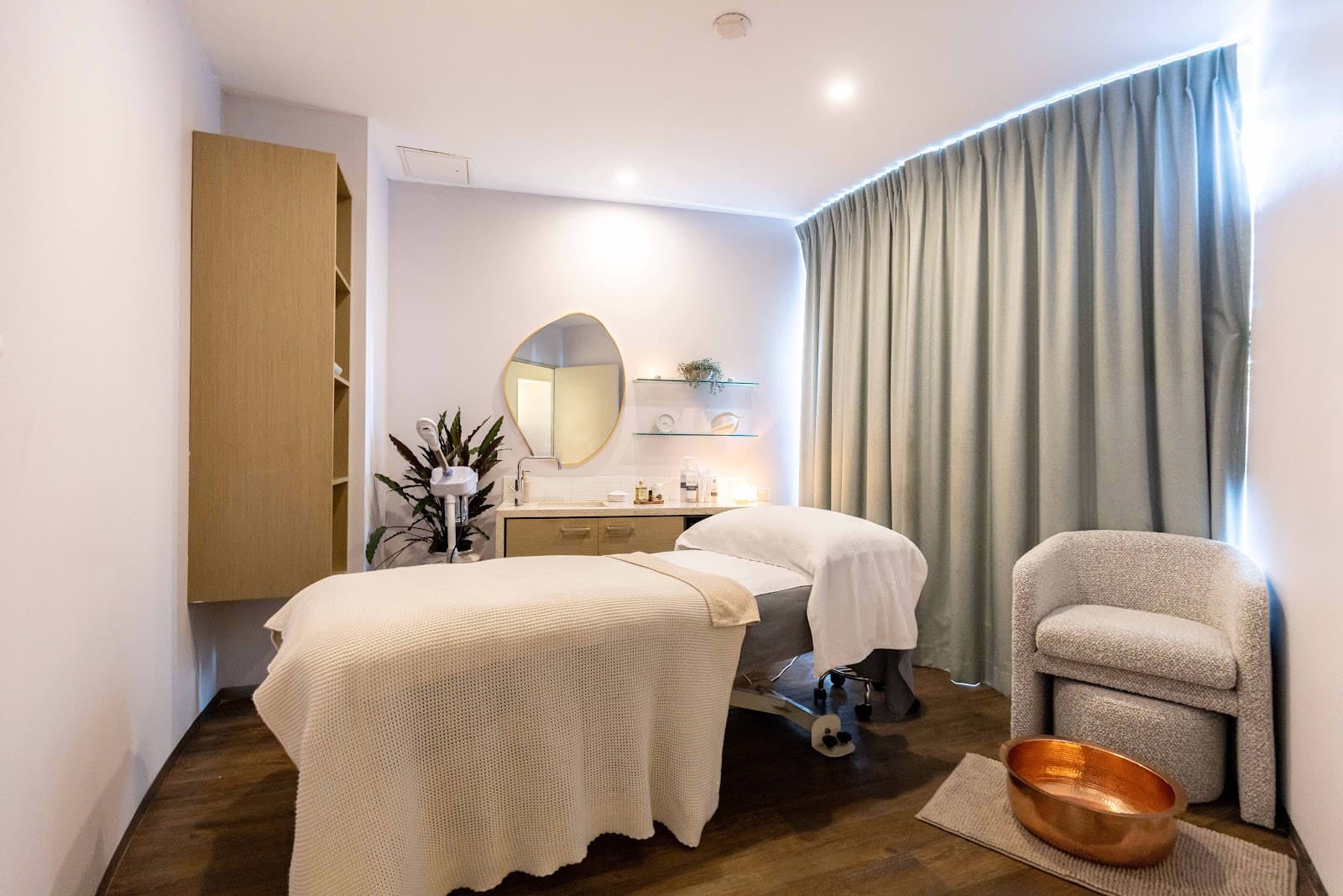 Q1 Day Spa — Miami, Gold Coast