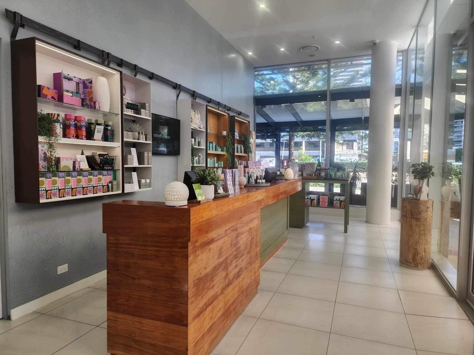 endota spa Broadbeach — Miami, Gold Coast