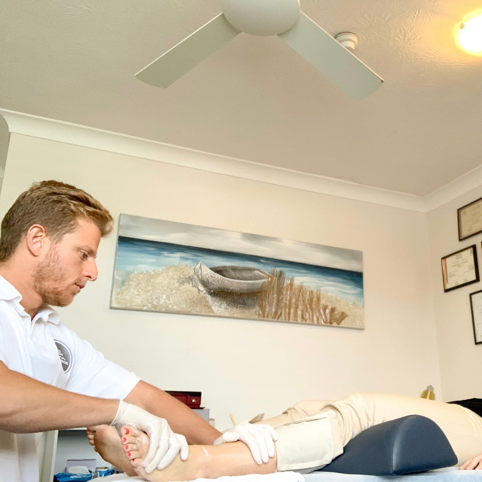 Humn Wellness Centre - Alon Therapy — Burleigh Heads, Gold Coast