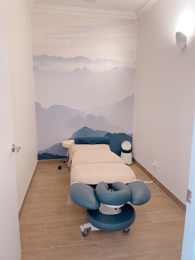 Healer's Touch Natural Therapy Robina Village — Robina, Gold Coast