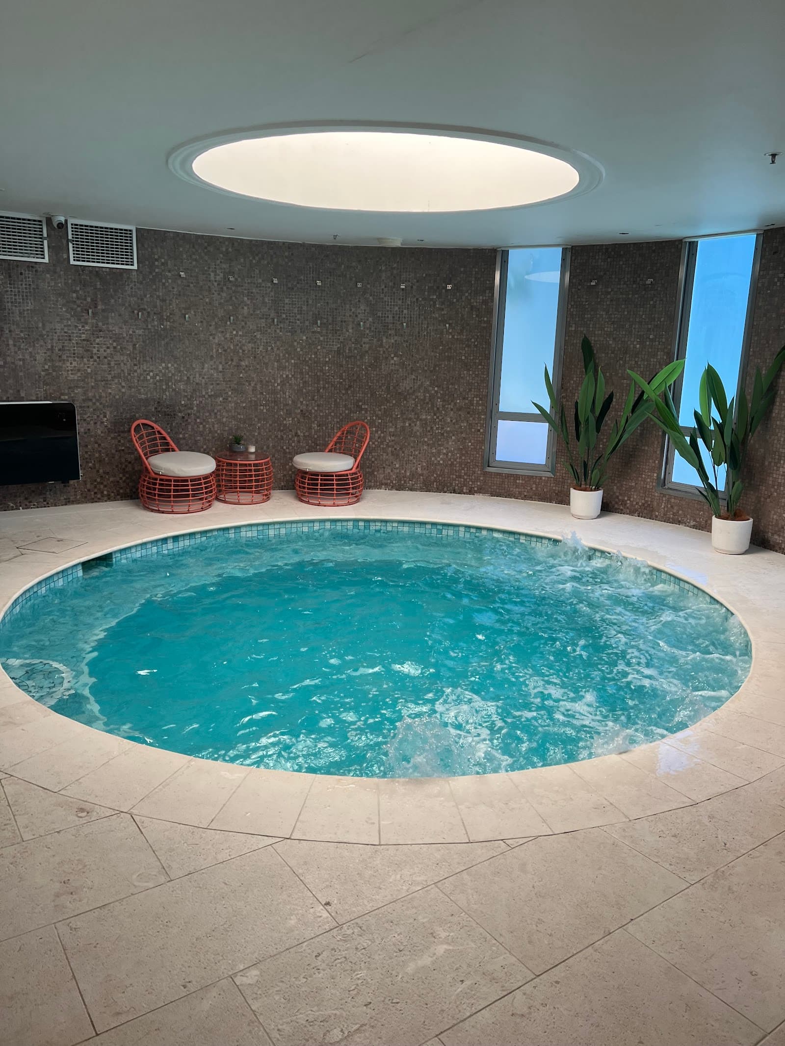 RejoovMe - Day Spa Gold Coast — Miami, Gold Coast