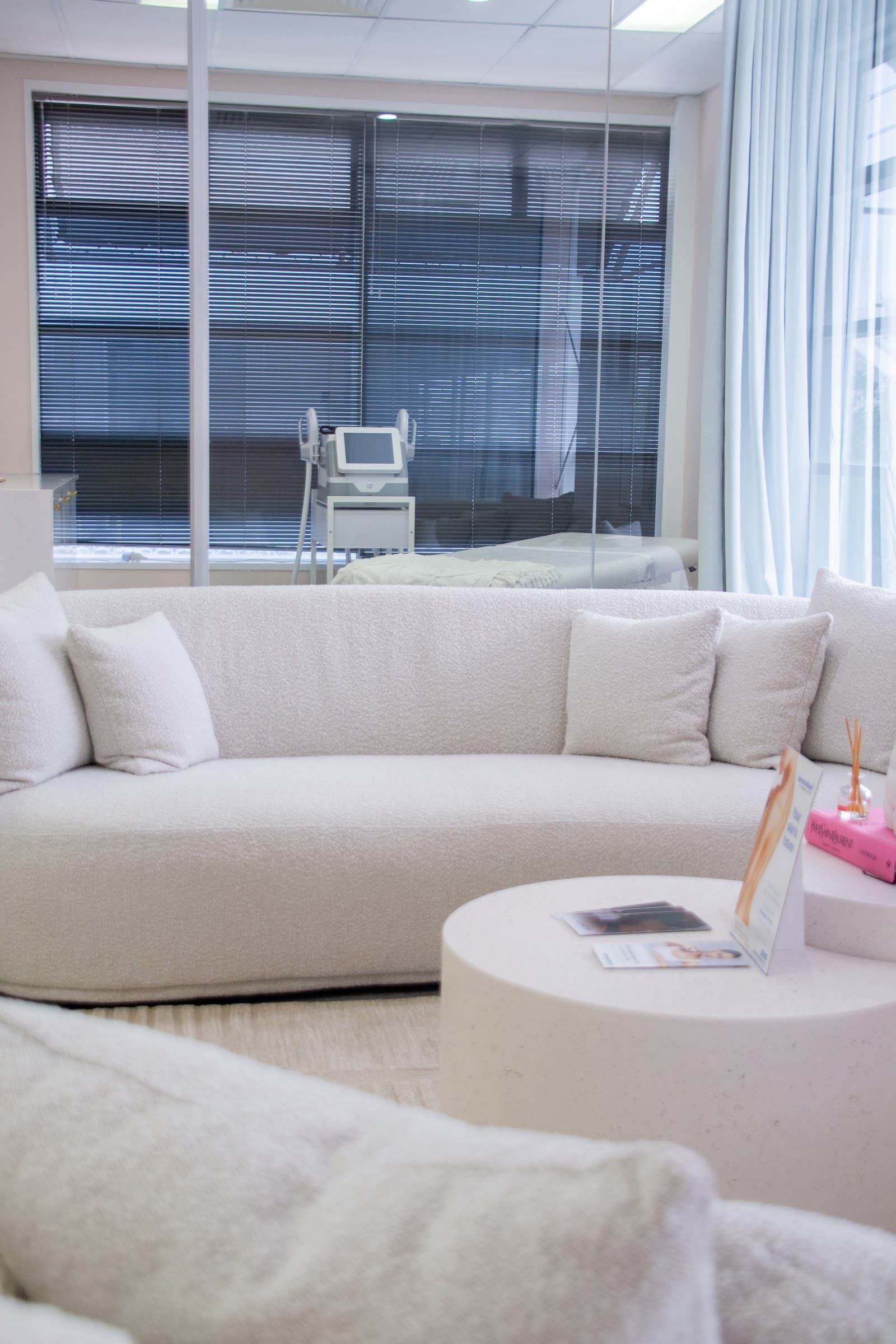 LuxBodi Sanctuary Cove — Hope Island, Gold Coast
