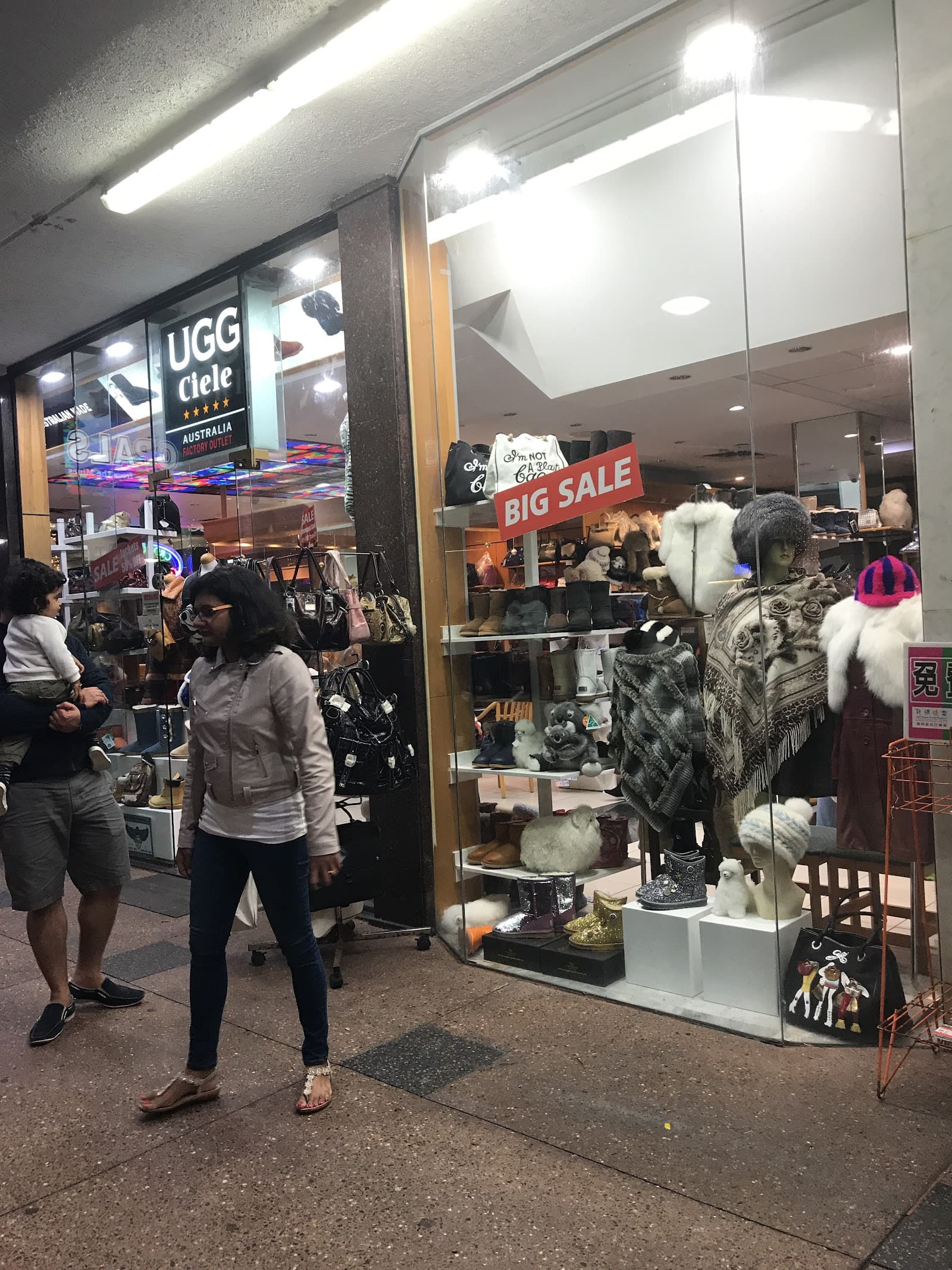UGG Factory Outlet — Surfers Paradise, Gold Coast