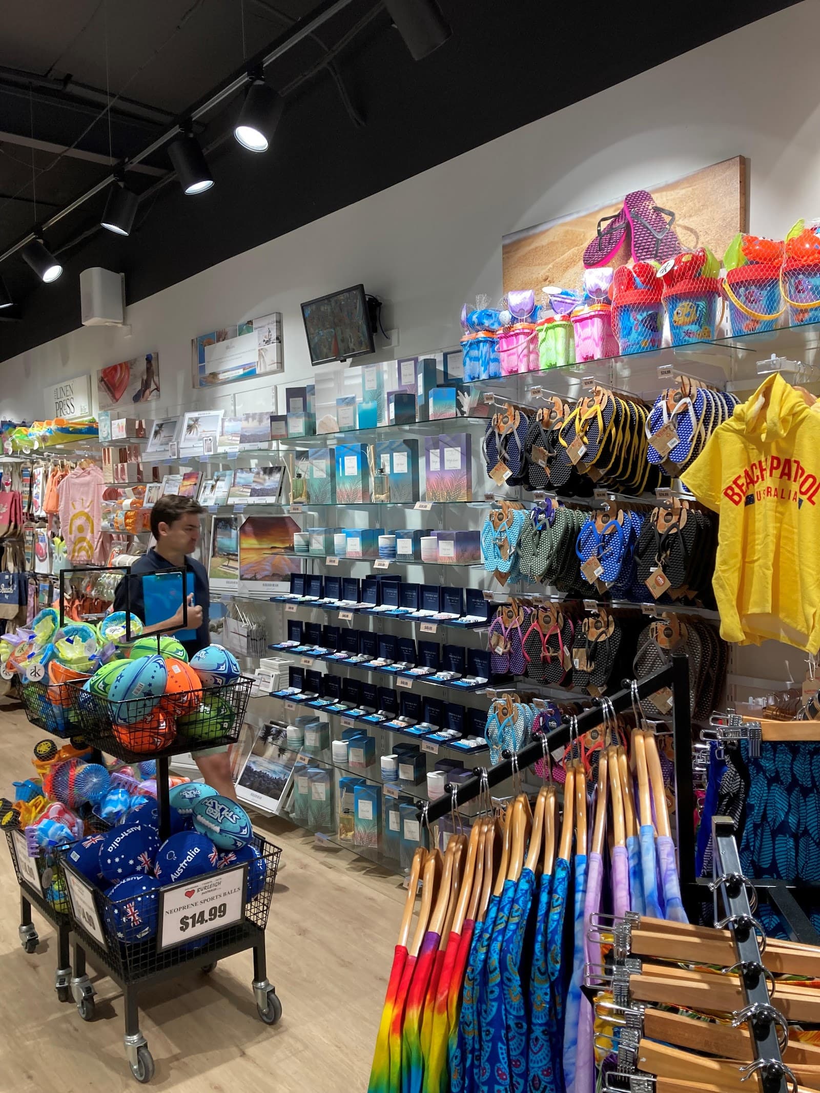 Love Burleigh - Australian Souvenir & Gift Store — Burleigh Heads, Gold Coast