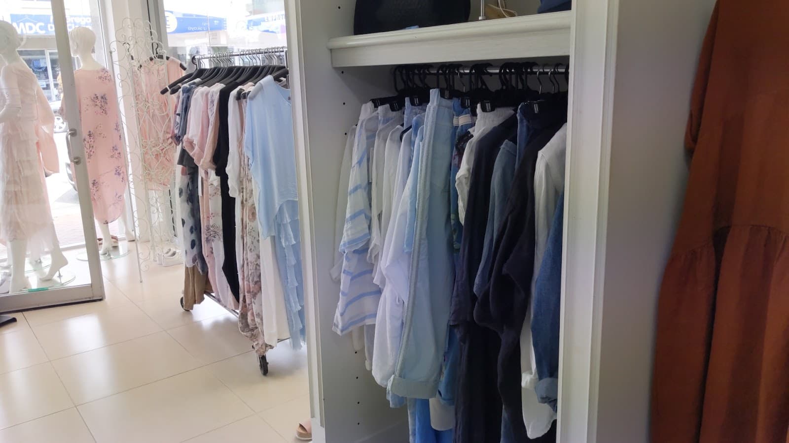 Tide fashion botique — Burleigh Heads, Gold Coast