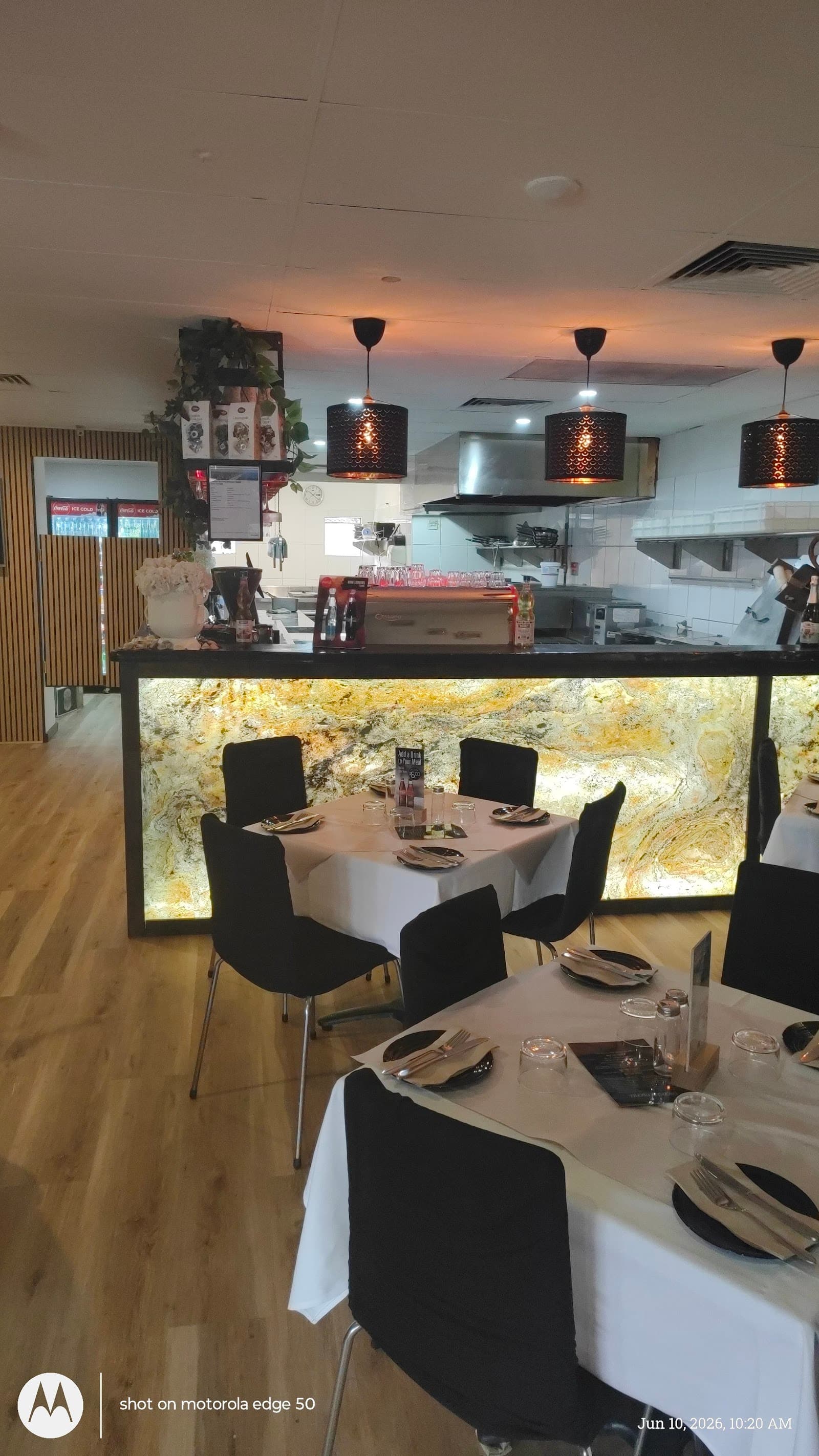 La Famiglia — Palm Beach, Gold Coast