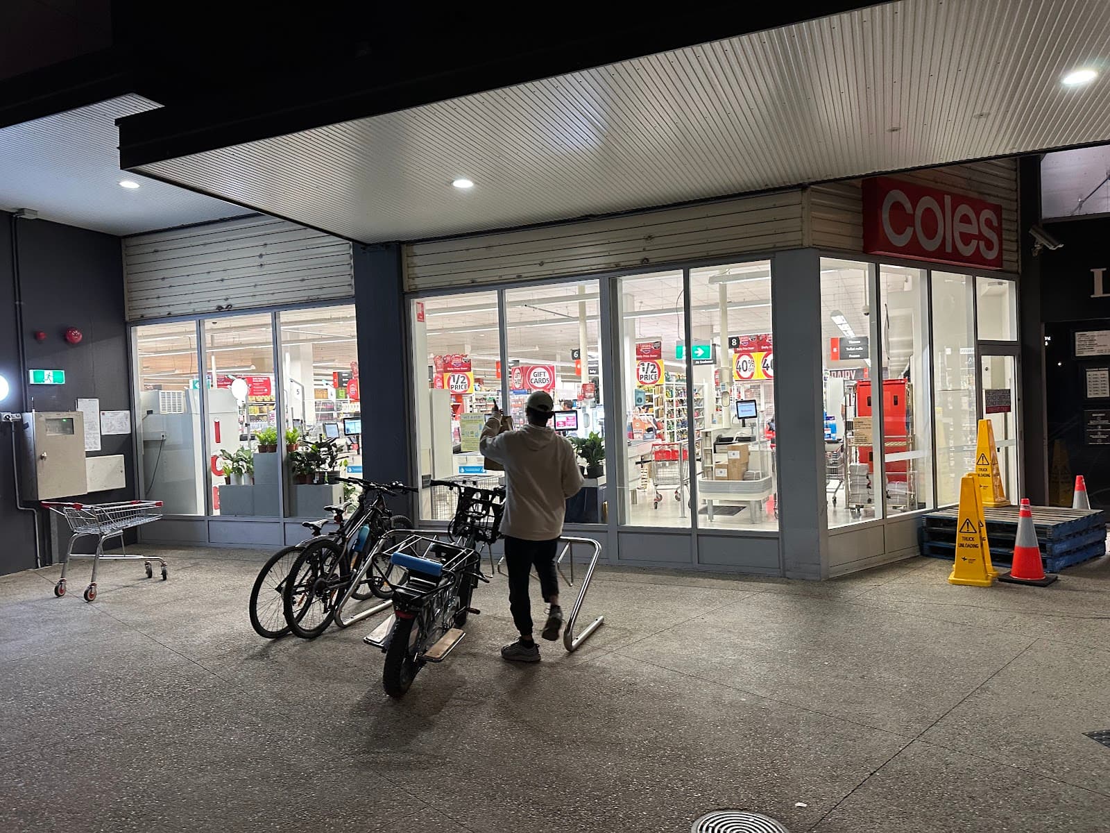 Miami One Shopping Centre — Miami, Gold Coast