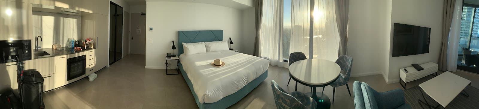 Meriton Suites Surfers Paradise — Main Beach, Gold Coast