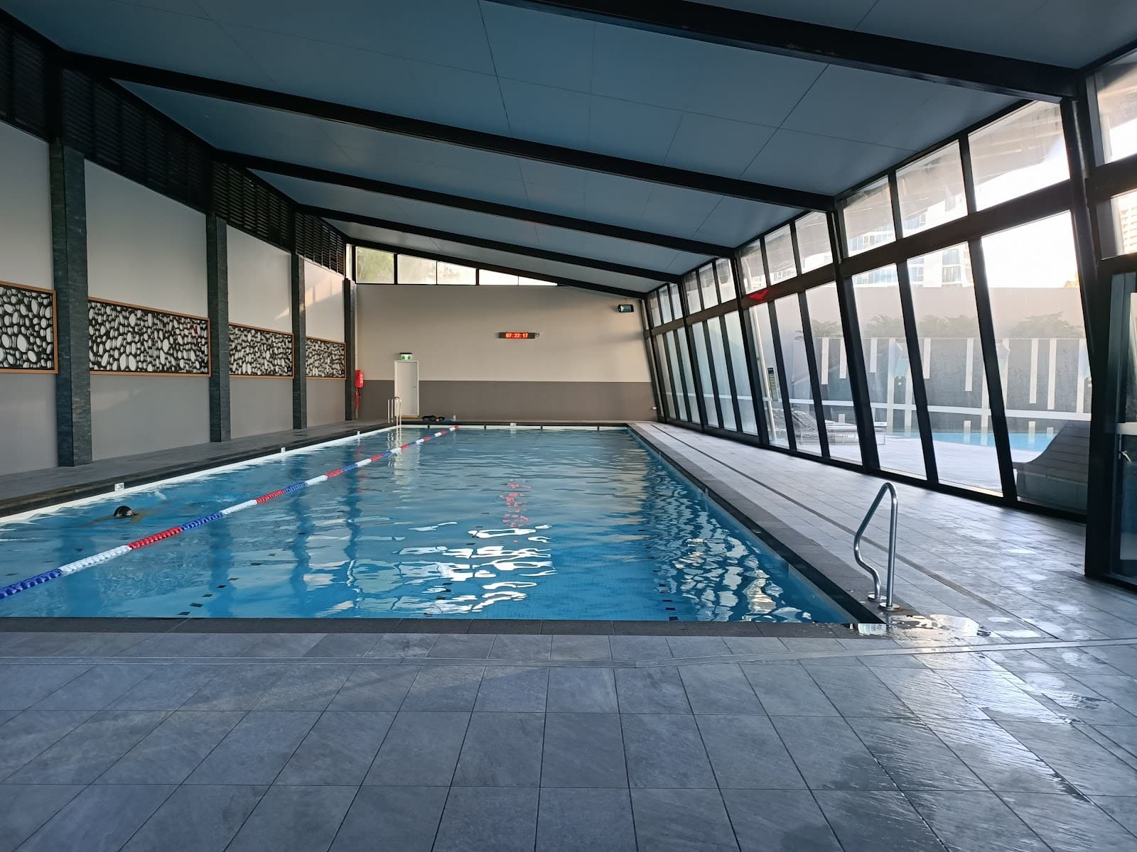 Mantra Circle on Cavill Surfers Paradise — Surfers Paradise, Gold Coast
