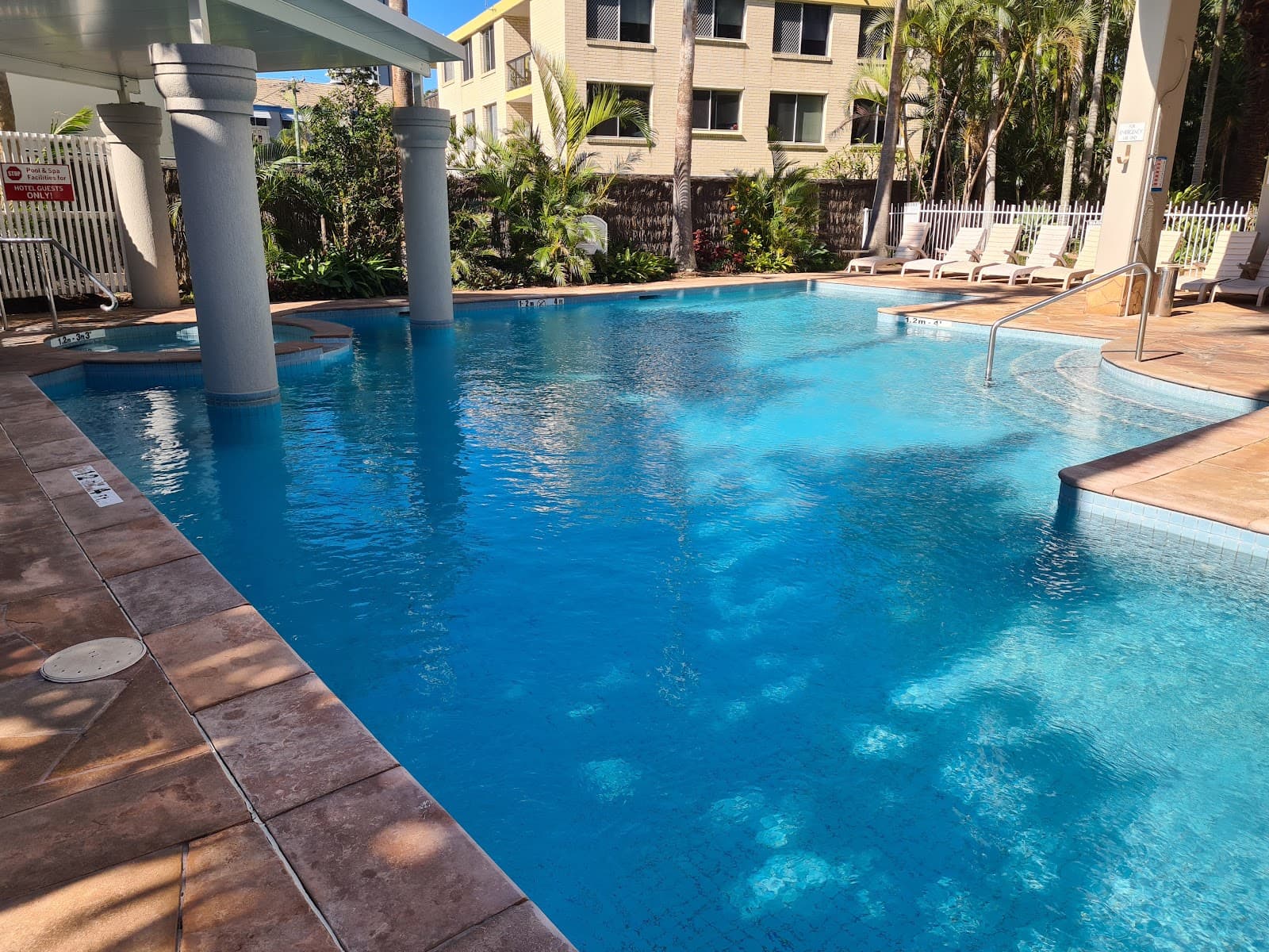Oaks Gold Coast Hotel — Surfers Paradise, Gold Coast