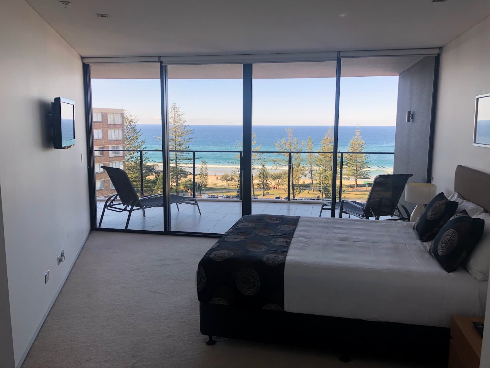 Ambience On Burleigh Beach — Burleigh Heads, Gold Coast