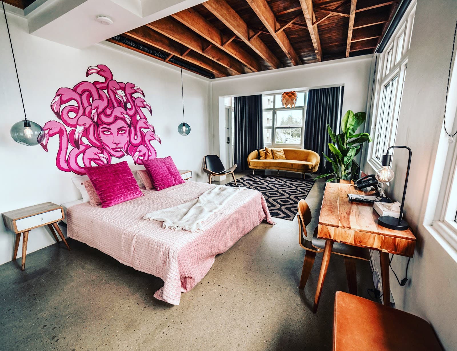 The Pink Hotel Coolangatta — Currumbin, Gold Coast