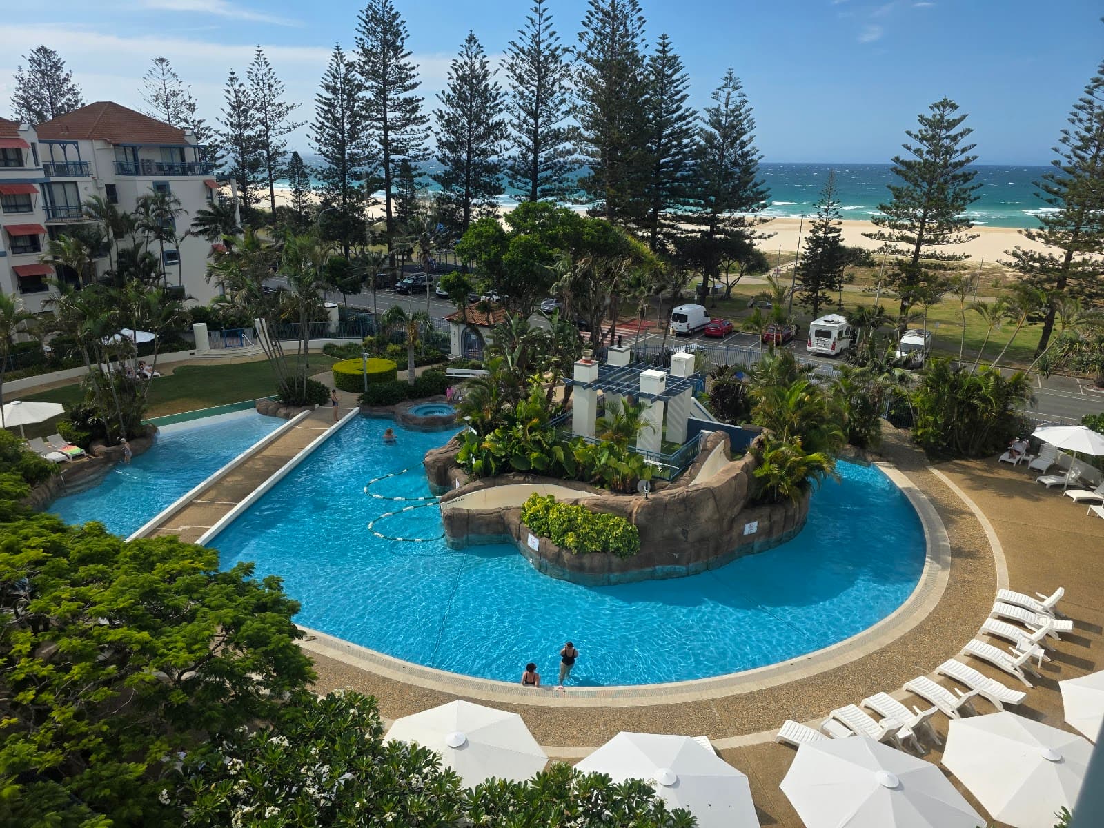 Oaks Gold Coast Calypso Plaza Suites — Coolangatta, Gold Coast