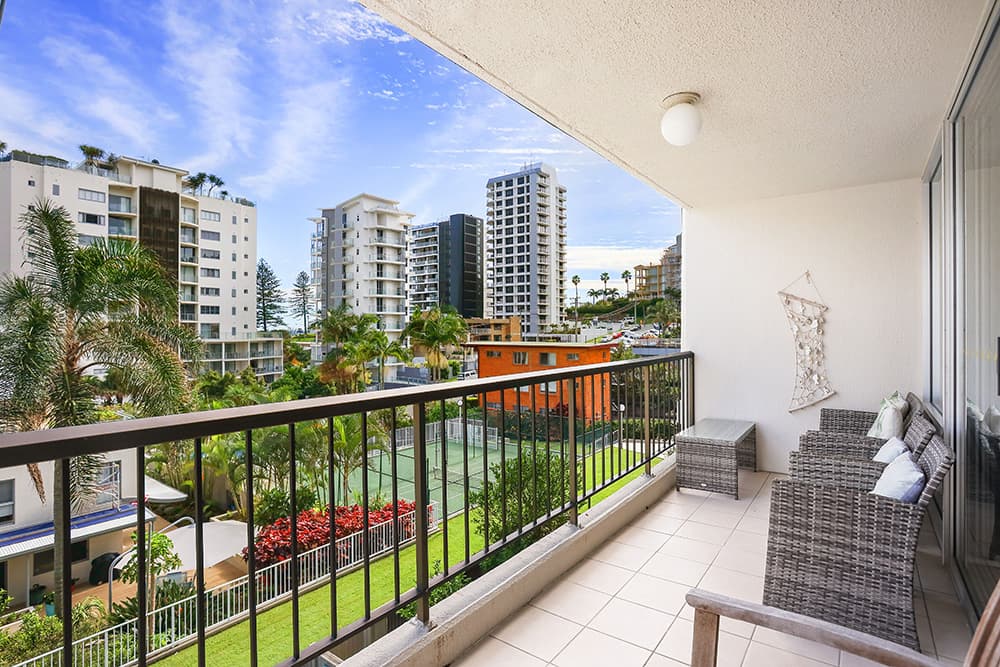 Rainbow Commodore Holiday Apartments — Coolangatta, Gold Coast