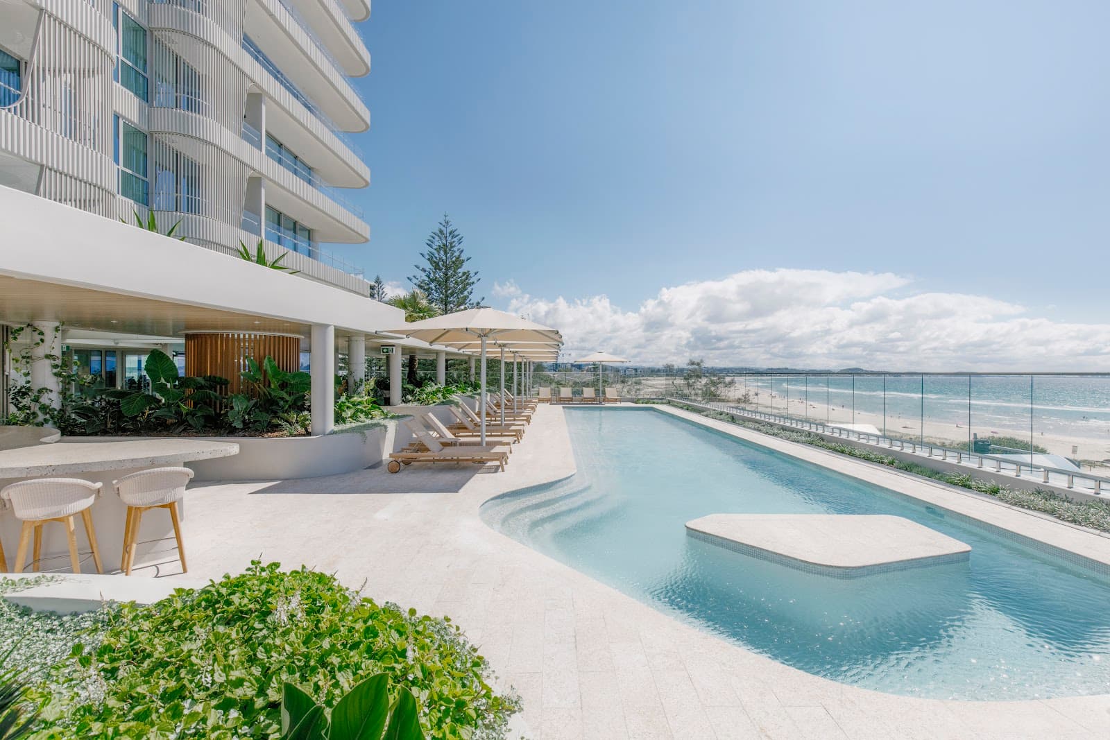 Kirra Point Holiday Apartments — Coolangatta, Gold Coast