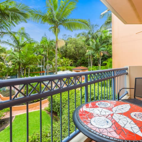 Bella Mare Beachside Apartments — Coolangatta, Gold Coast
