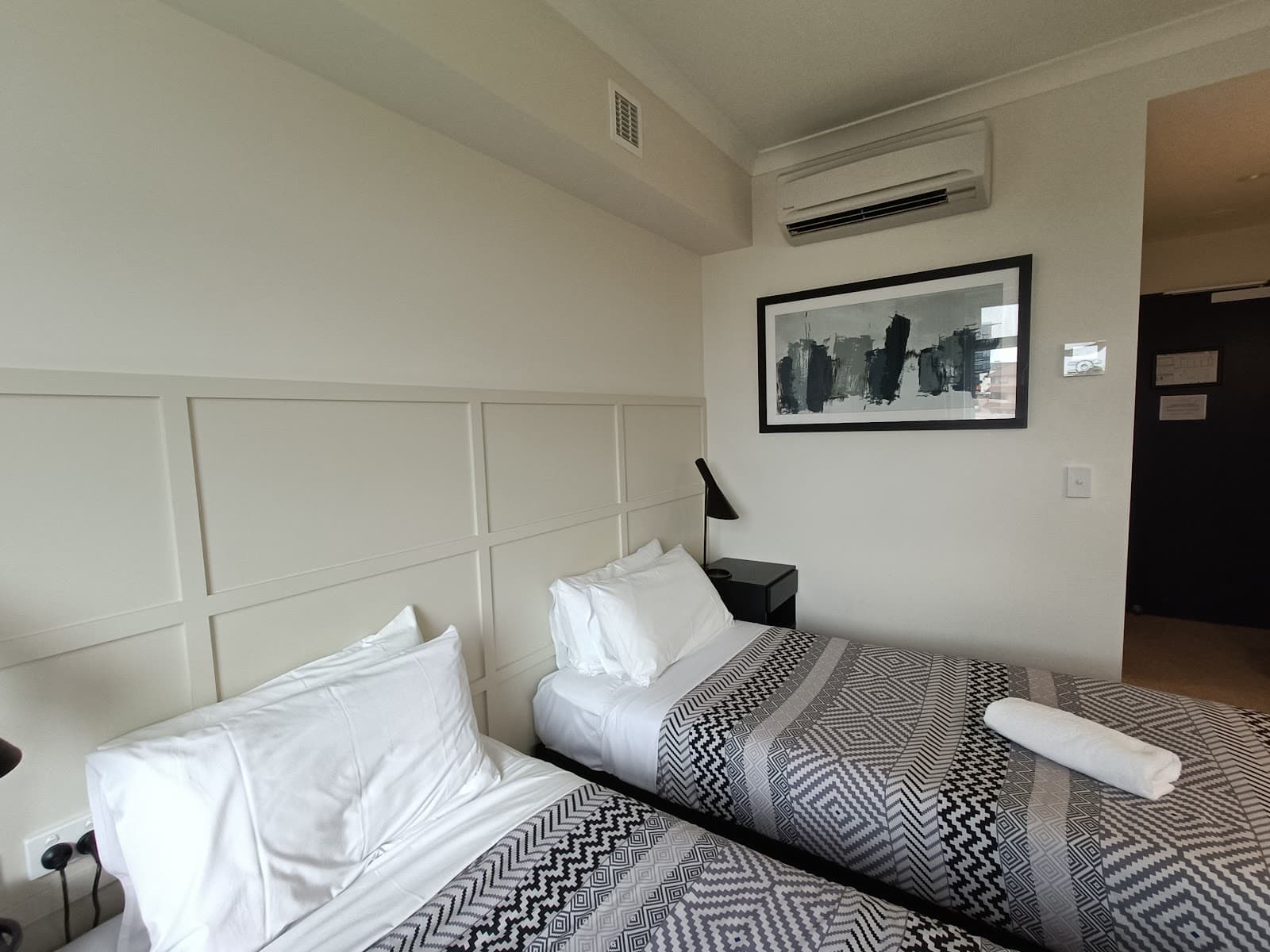 Woodroffe Hotel — Hope Island, Gold Coast