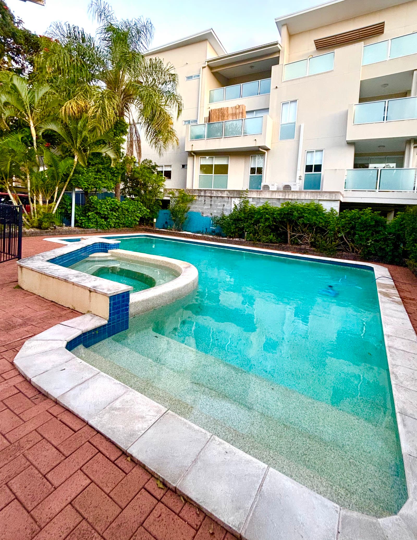 Homely Inn — Southport, Gold Coast