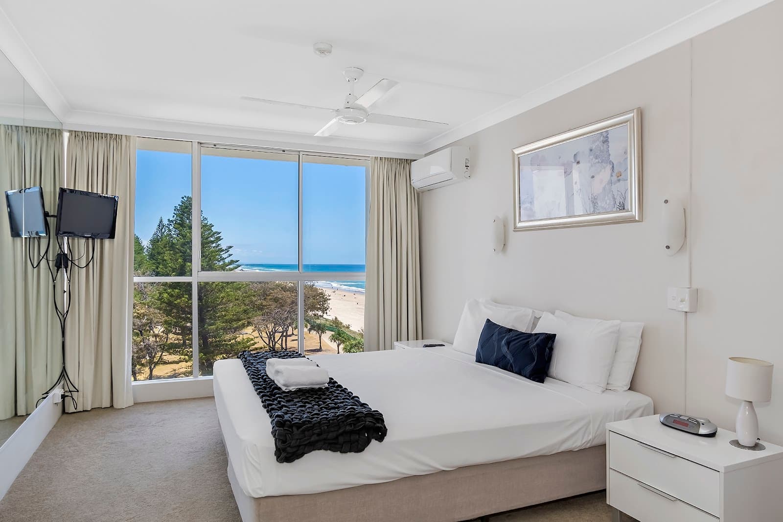 Golden Sands On The Beach — Main Beach, Gold Coast