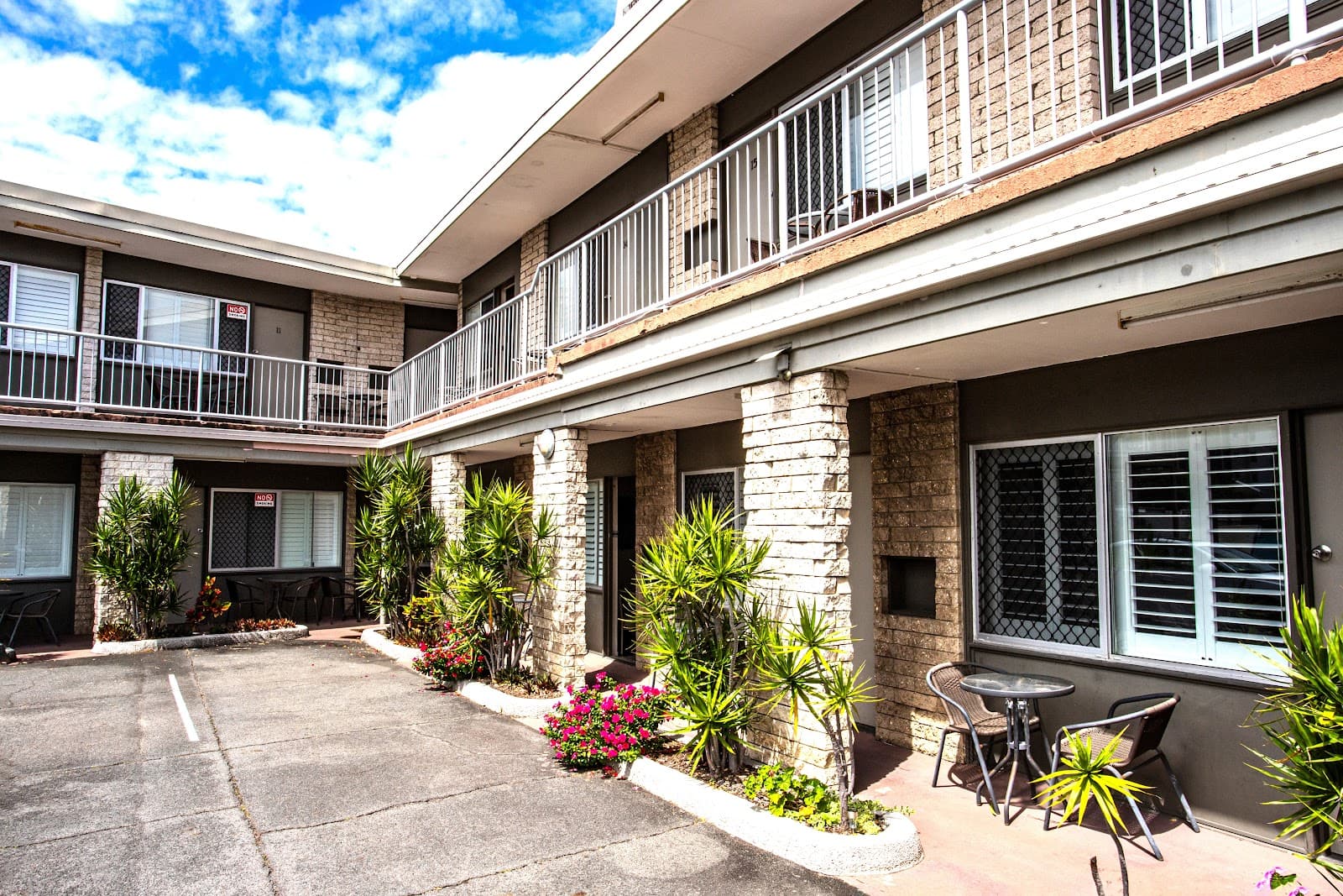 Tropicana Motel — Miami, Gold Coast