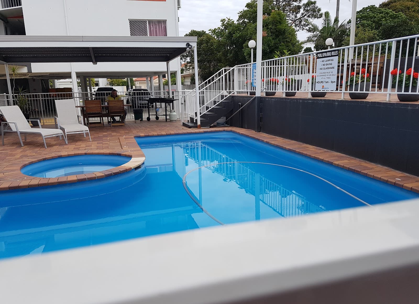 Sunshine Beach Resort — Miami, Gold Coast