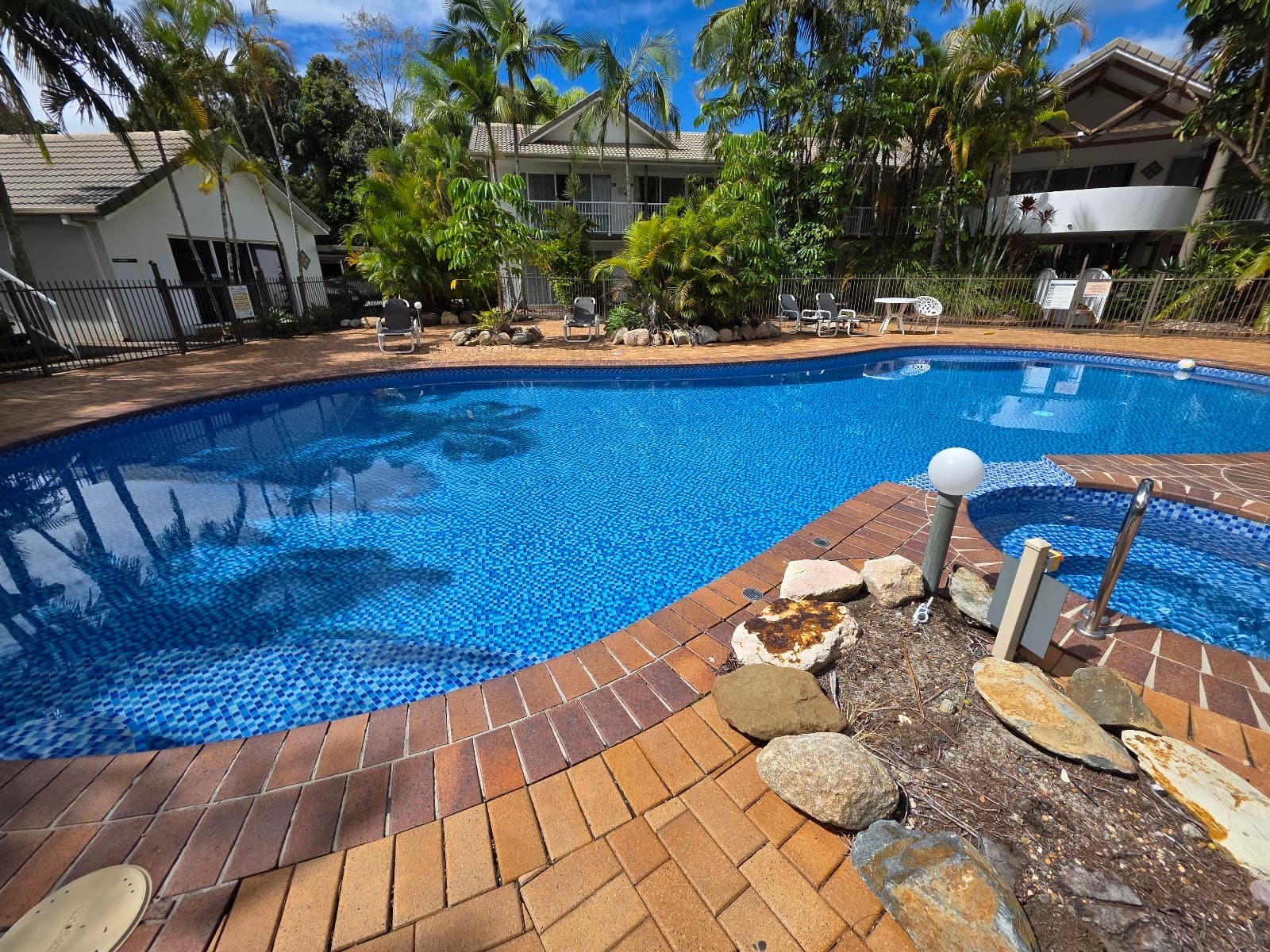 Bay of Palms Resort — Currumbin, Gold Coast