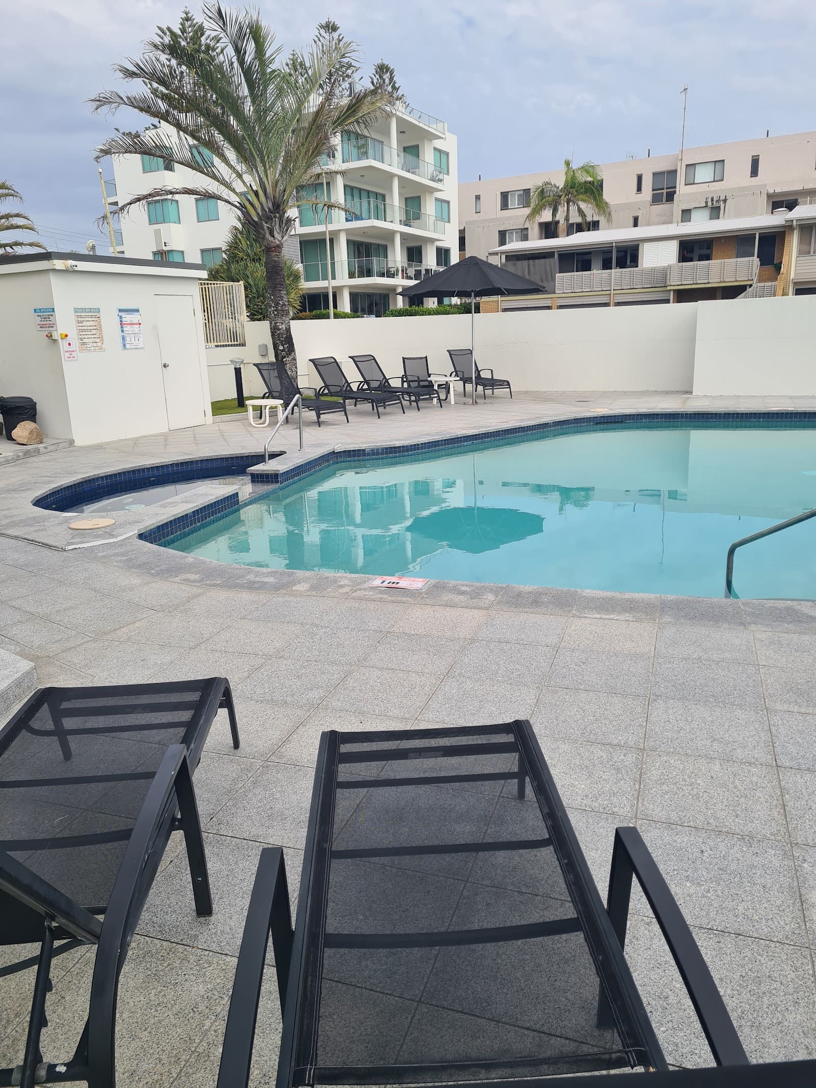 San Simeon Beachfront Apartments — Currumbin, Gold Coast