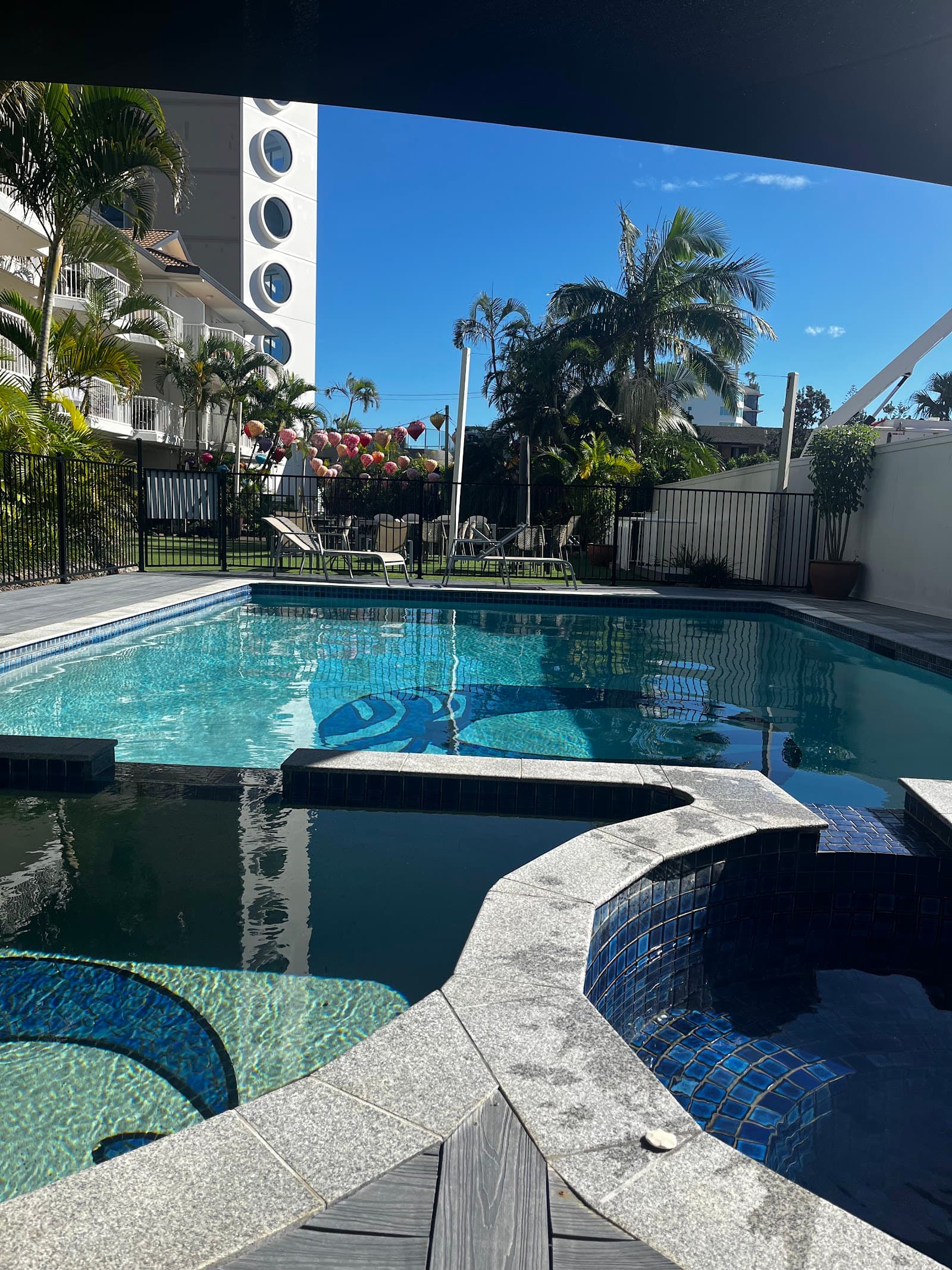Outrigger Resort — Miami, Gold Coast