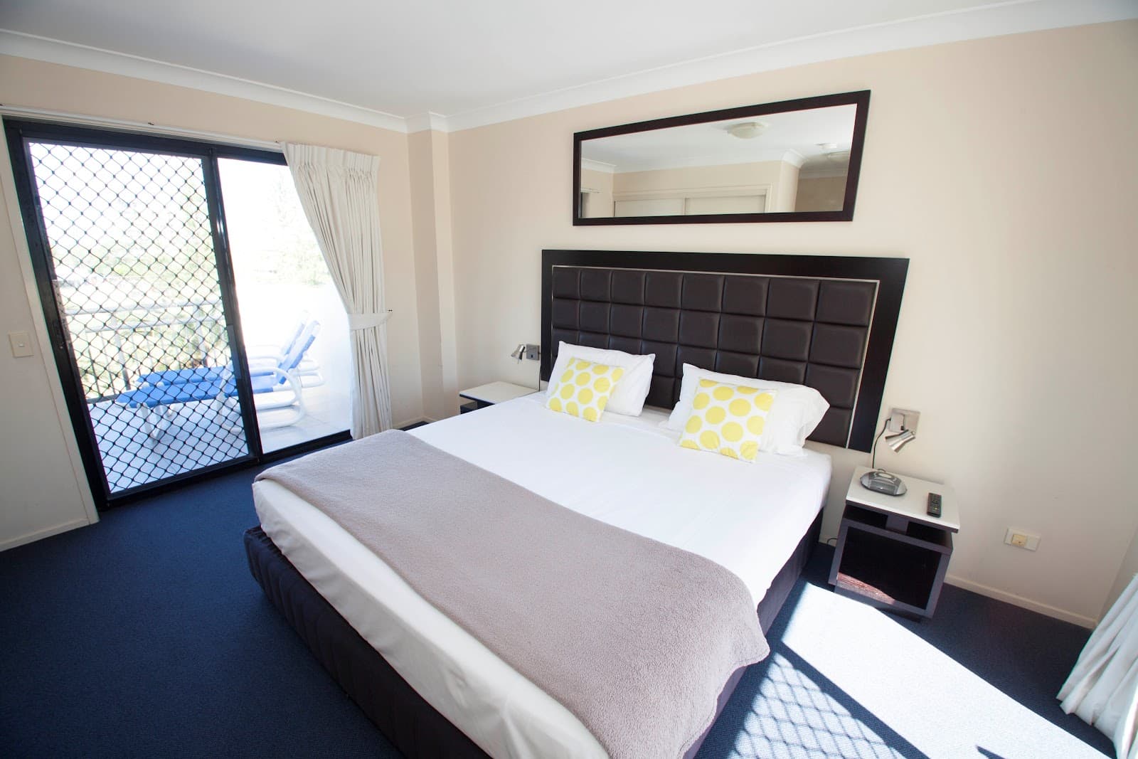 Island Beach Resort — Miami, Gold Coast