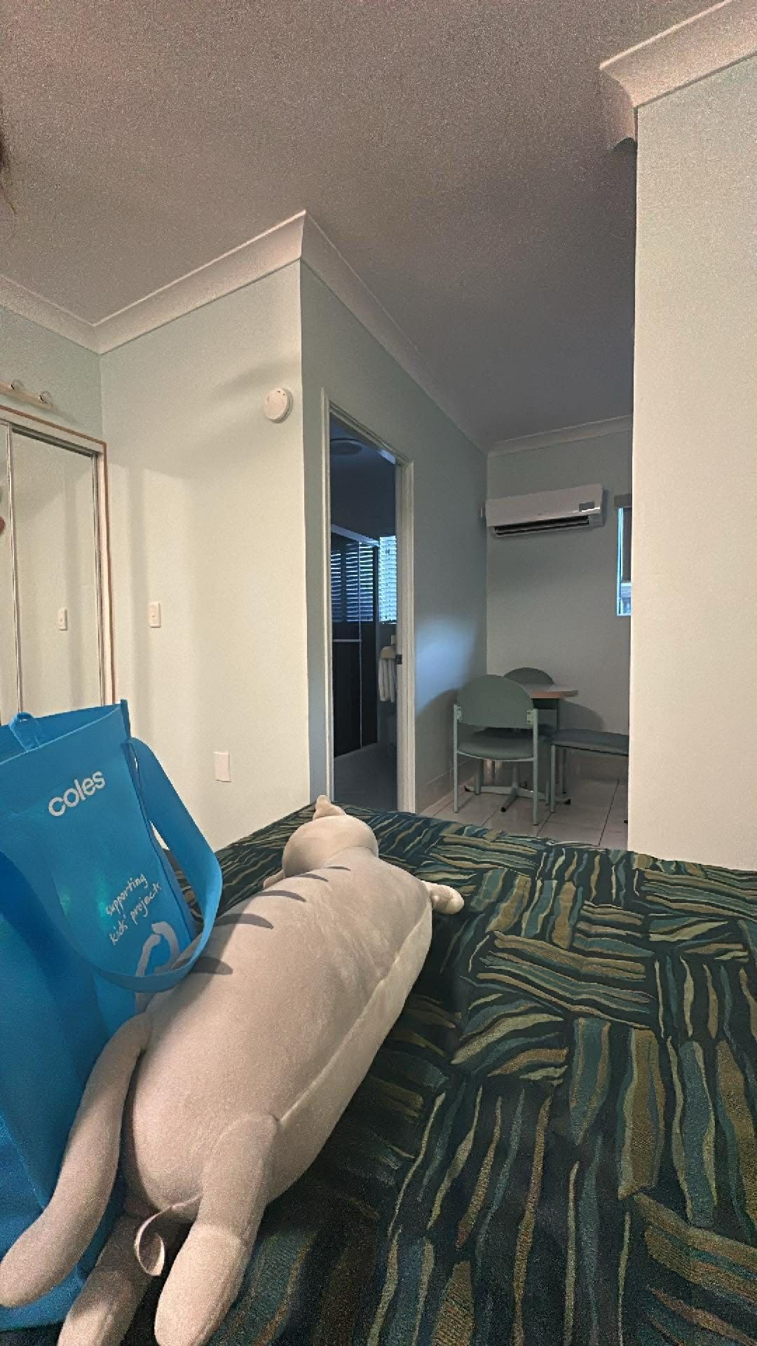 Runaway Bay Motor Inn — Hope Island, Gold Coast