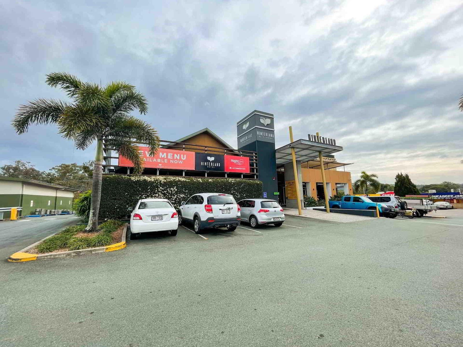 Nightcap at Hinterland Hotel — Hope Island, Gold Coast