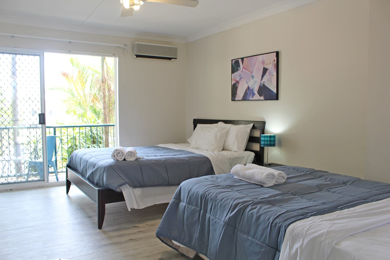 Broadwater Keys Holiday Apartments — Hope Island, Gold Coast